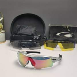 Picture of Oakley Sunglasses _SKUfw66124414fw